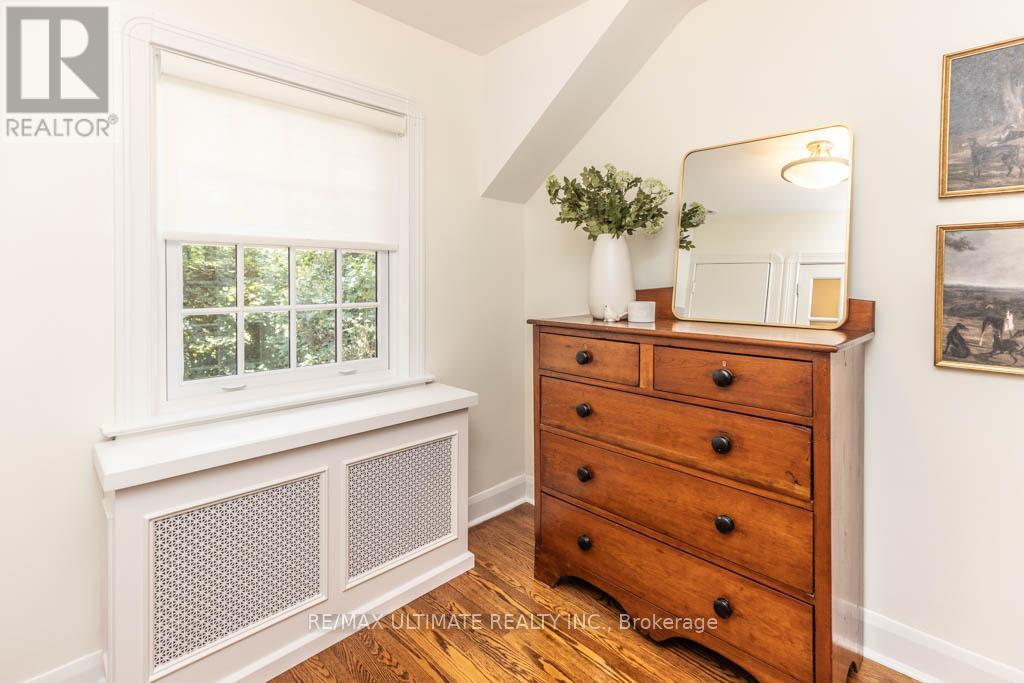 44 Indian Road Crescent, Toronto, Ontario  M6P 2G1 - Photo 23 - W13611528