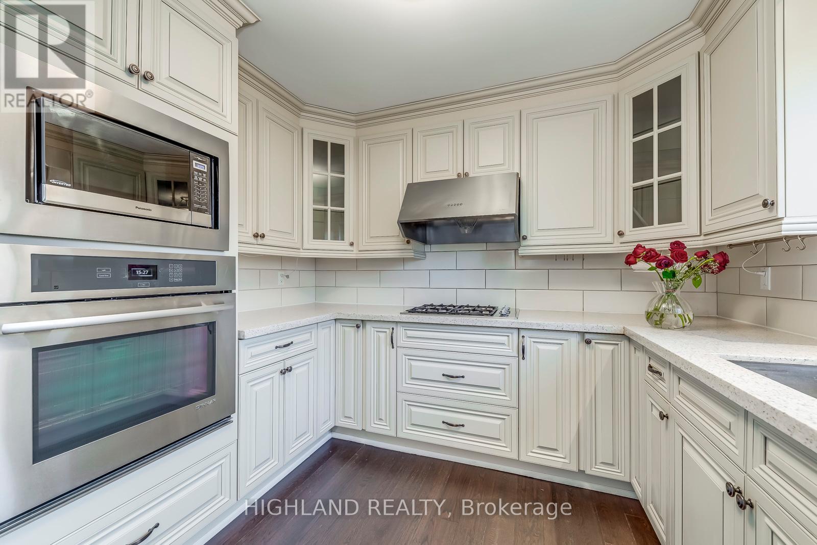 1119 Privet Place, Oakville, Ontario  L6J 7J6 - Photo 7 - W13611536