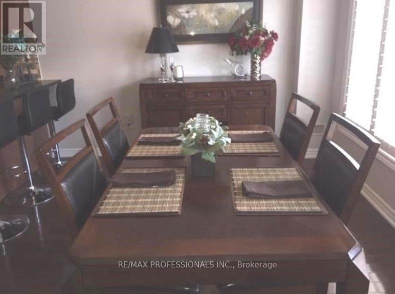 3 - 2351 Lakeshore Road W, Oakville, Ontario  L6L 1H4 - Photo 12 - W13611586