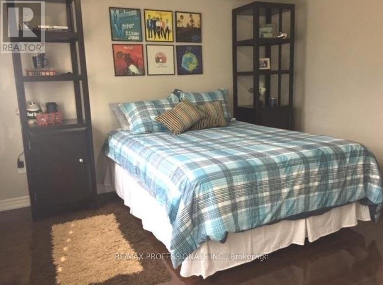 3 - 2351 Lakeshore Road W, Oakville, Ontario  L6L 1H4 - Photo 13 - W13611586