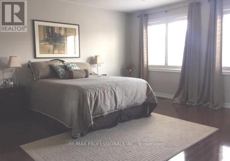 3 - 2351 Lakeshore Road W, Oakville, Ontario  L6L 1H4 - Photo 14 - W13611586