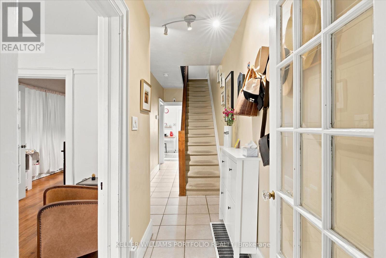 364 Westmoreland Avenue N, Toronto, Ontario  M6H 3A7 - Photo 6 - W13611588