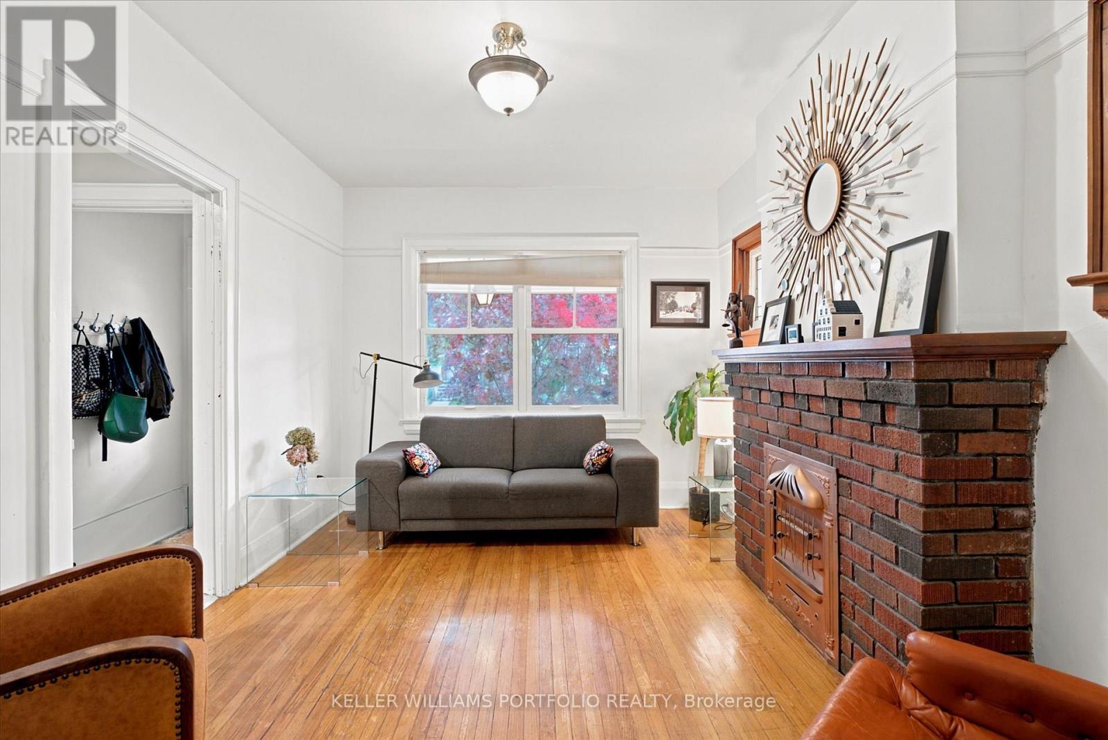 364 Westmoreland Avenue N, Toronto, Ontario  M6H 3A7 - Photo 9 - W13611588