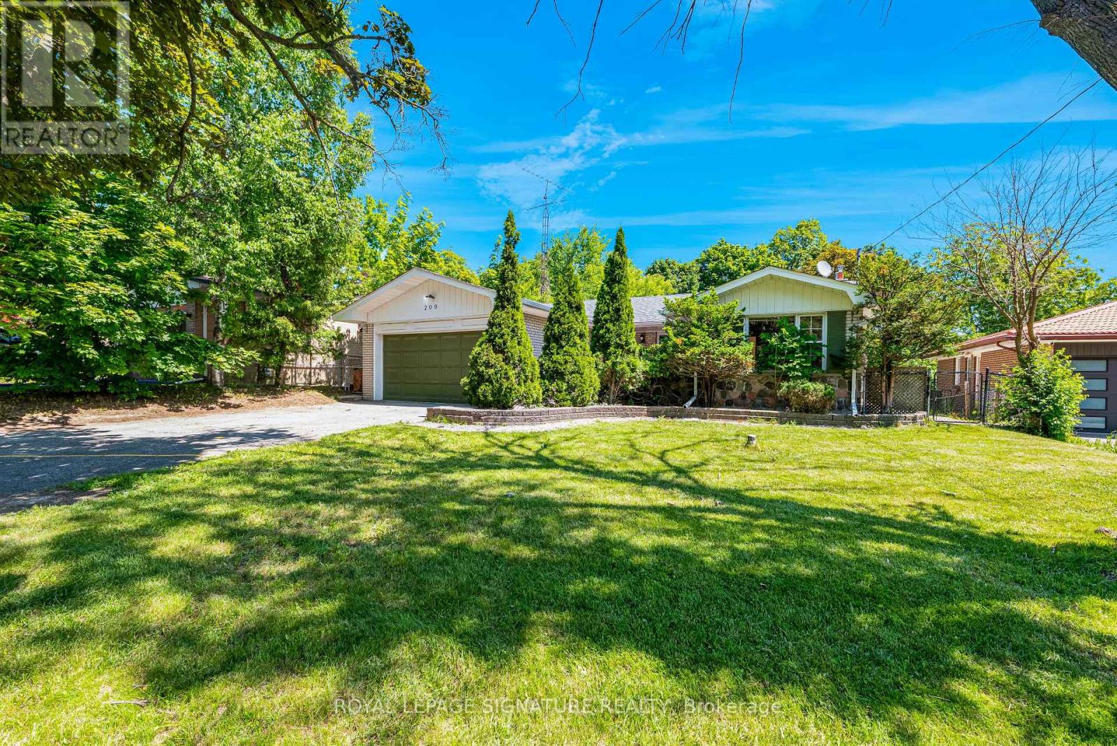 209 Burbank Drive, Toronto, Ontario  M2K 1P5 - Photo 11 - C13475380