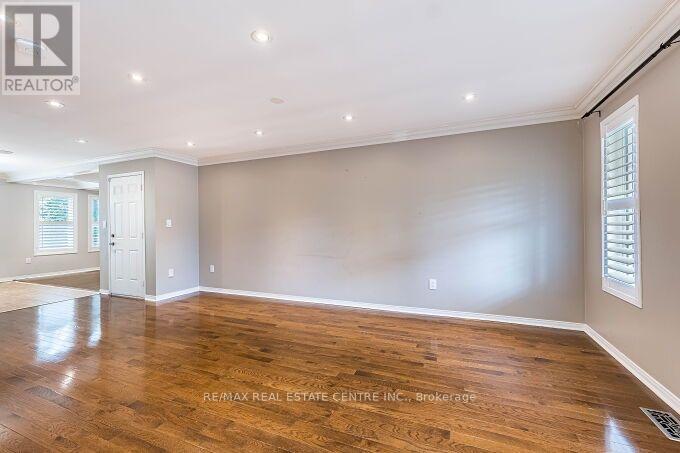 2343 Pine Glen Road, Oakville, Ontario  L6M 5J3 - Photo 9 - W13525668