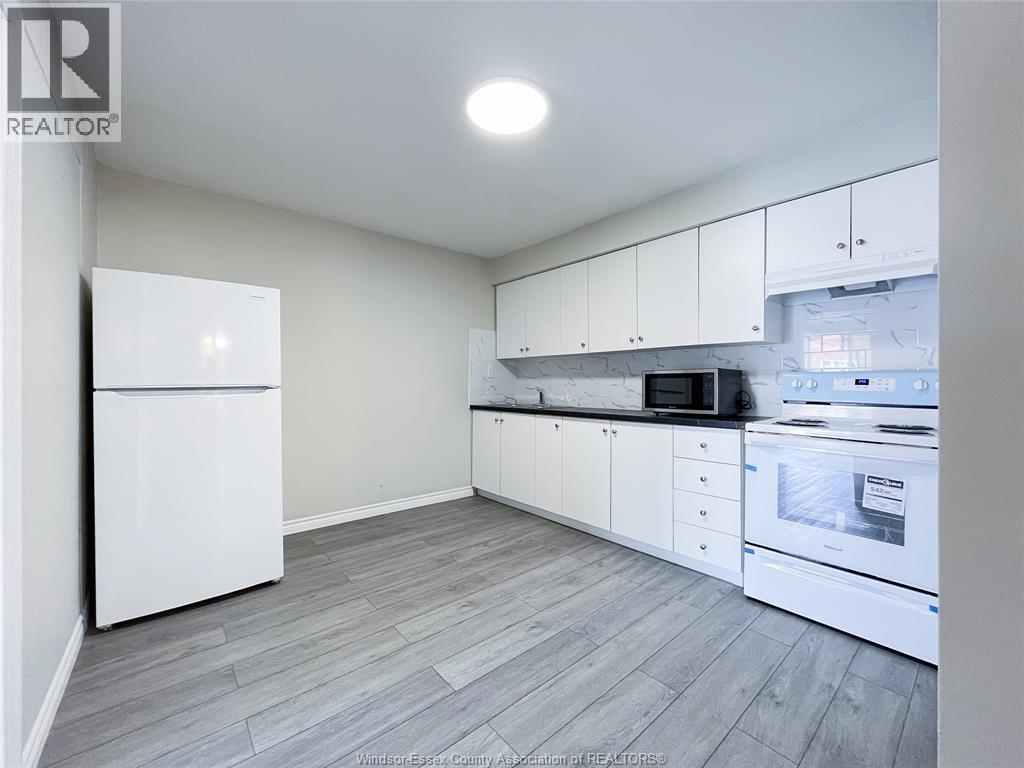 2136 Wyandotte Street West Unit# 21, Windsor, Ontario  N9B 1J9 - Photo 2 - 26018142