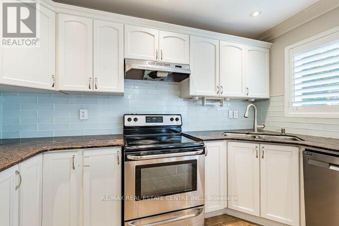 2343 Pine Glen Road, Oakville, Ontario  L6M 5J3 - Photo 17 - W13525668