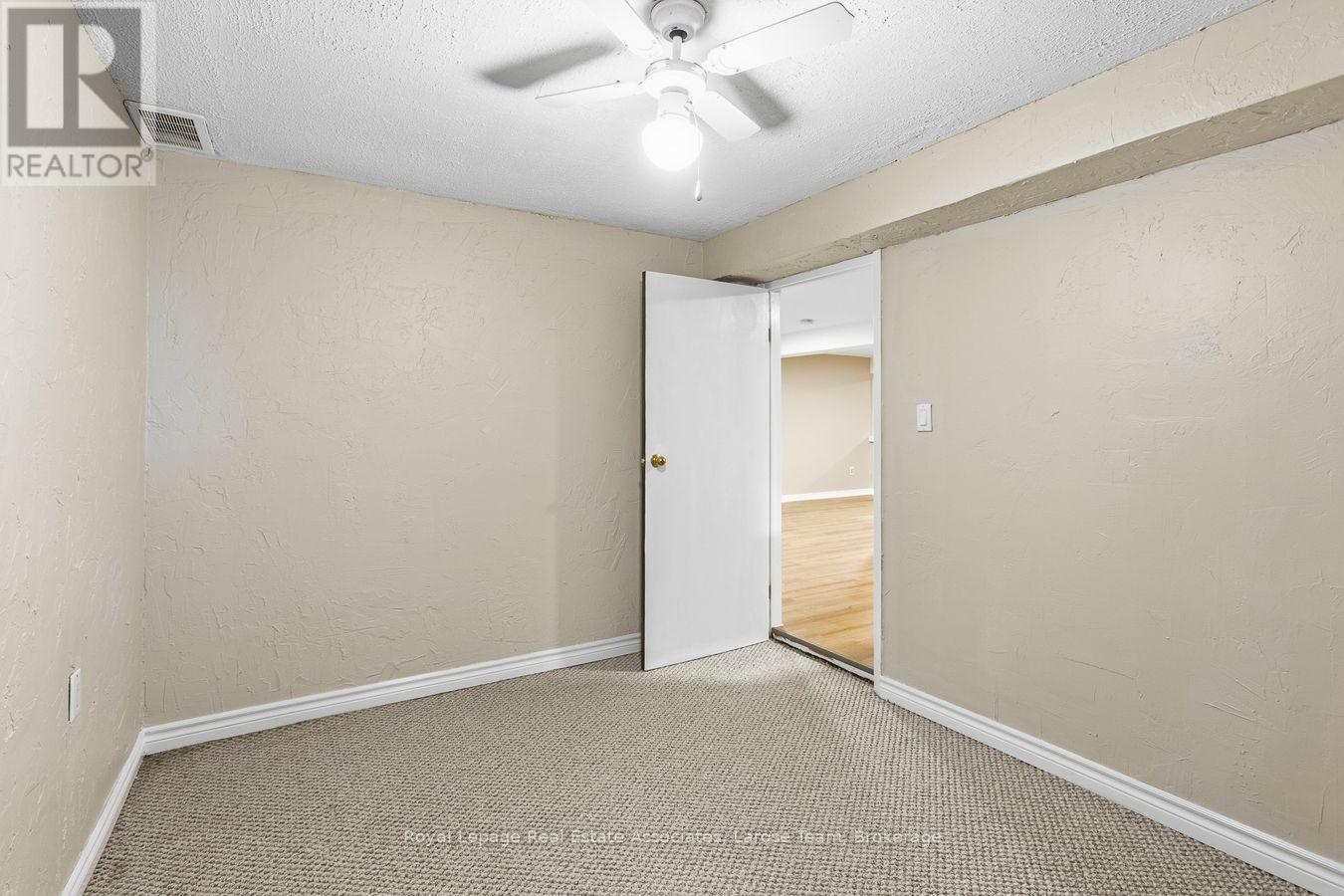 1515 Thetford Court, Mississauga, Ontario  L5J 3N2 - Photo 34 - W13609702