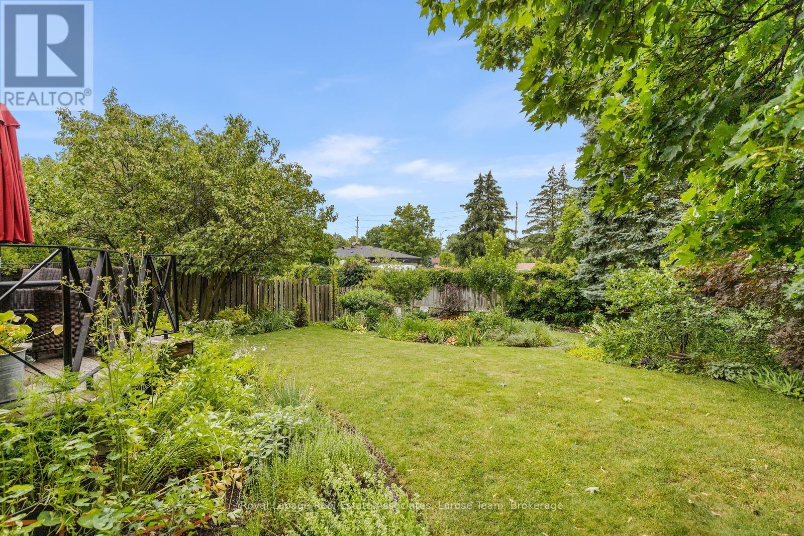 1515 Thetford Court, Mississauga, Ontario  L5J 3N2 - Photo 38 - W13609702