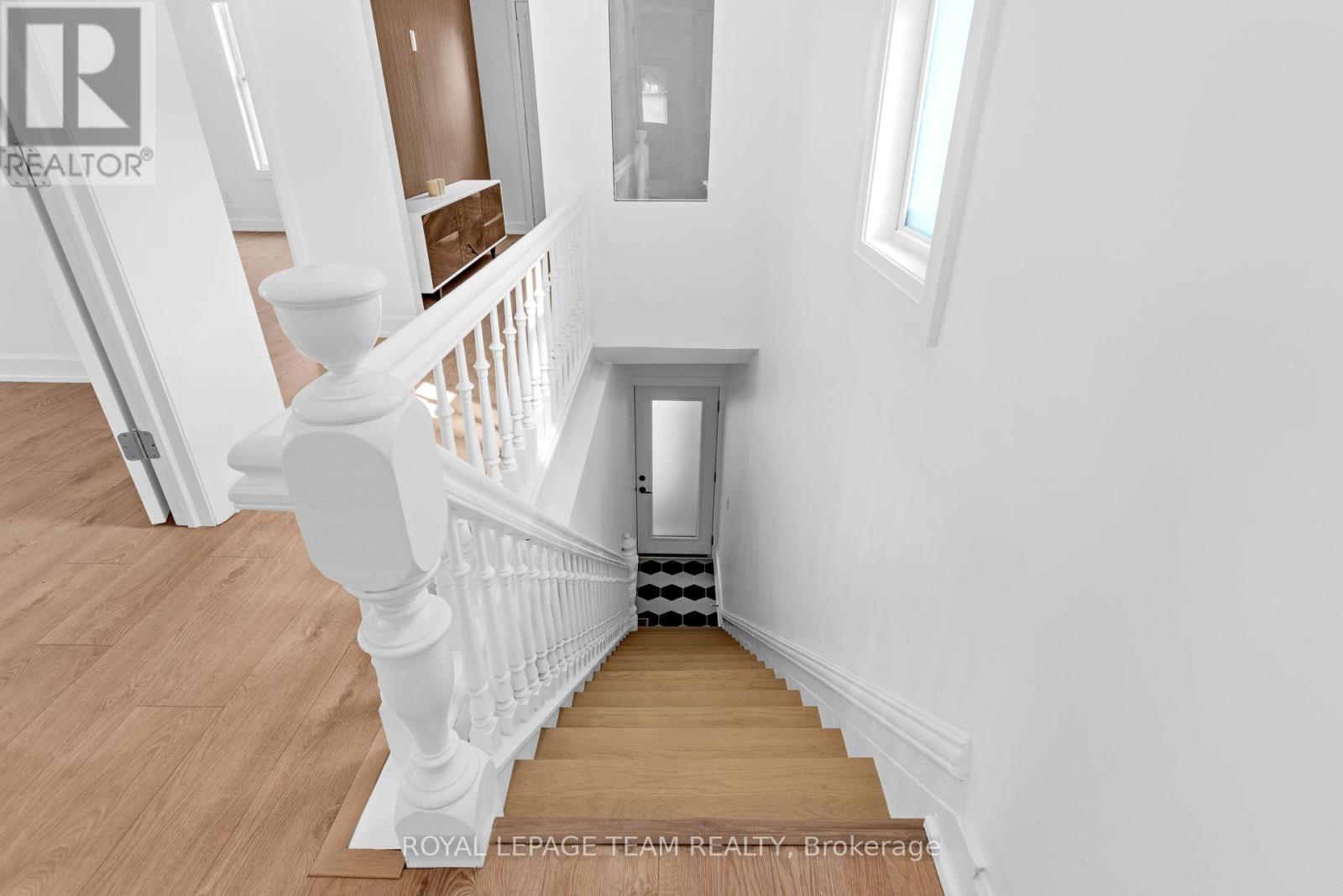 2 - 52 Lees Avenue, Ottawa, Ontario  K1S 0B9 - Photo 3 - X13611746