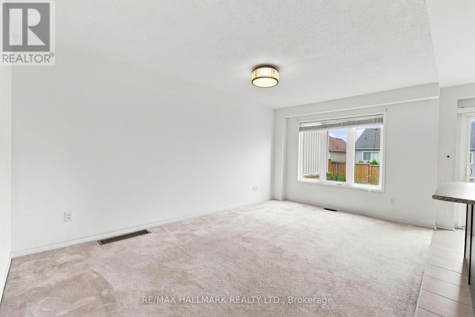 69 Orr Drive, Bradford West Gwillimbury (Bradford), Ontario  L3Z 0B9 - Photo 8 - N13611720