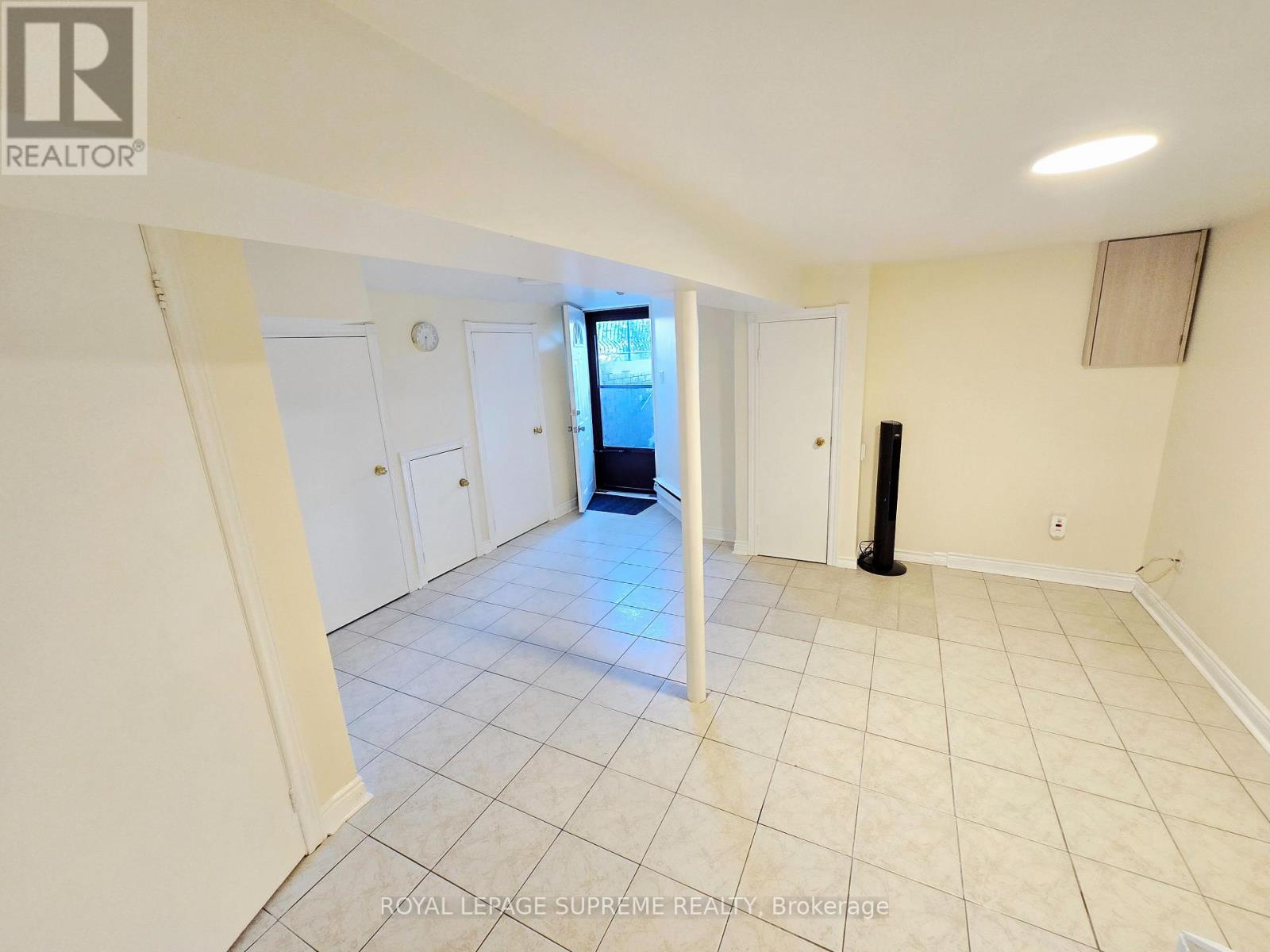 Basement - 20 Edna Avenue, Toronto, Ontario  M6P 1B8 - Photo 13 - W13611772