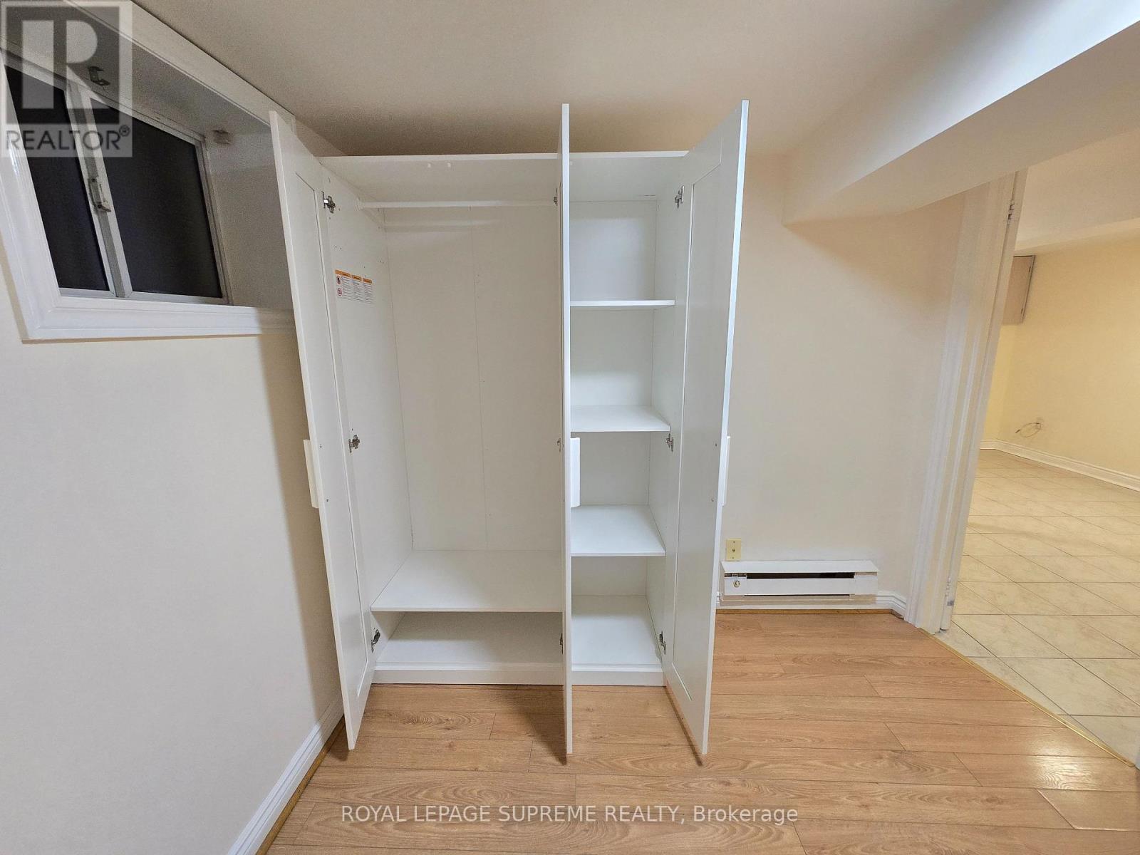 Basement - 20 Edna Avenue, Toronto, Ontario  M6P 1B8 - Photo 17 - W13611772