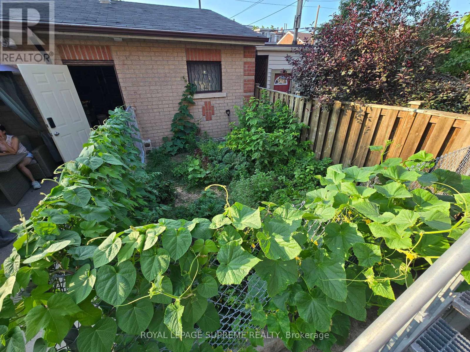 Basement - 20 Edna Avenue, Toronto, Ontario  M6P 1B8 - Photo 23 - W13611772