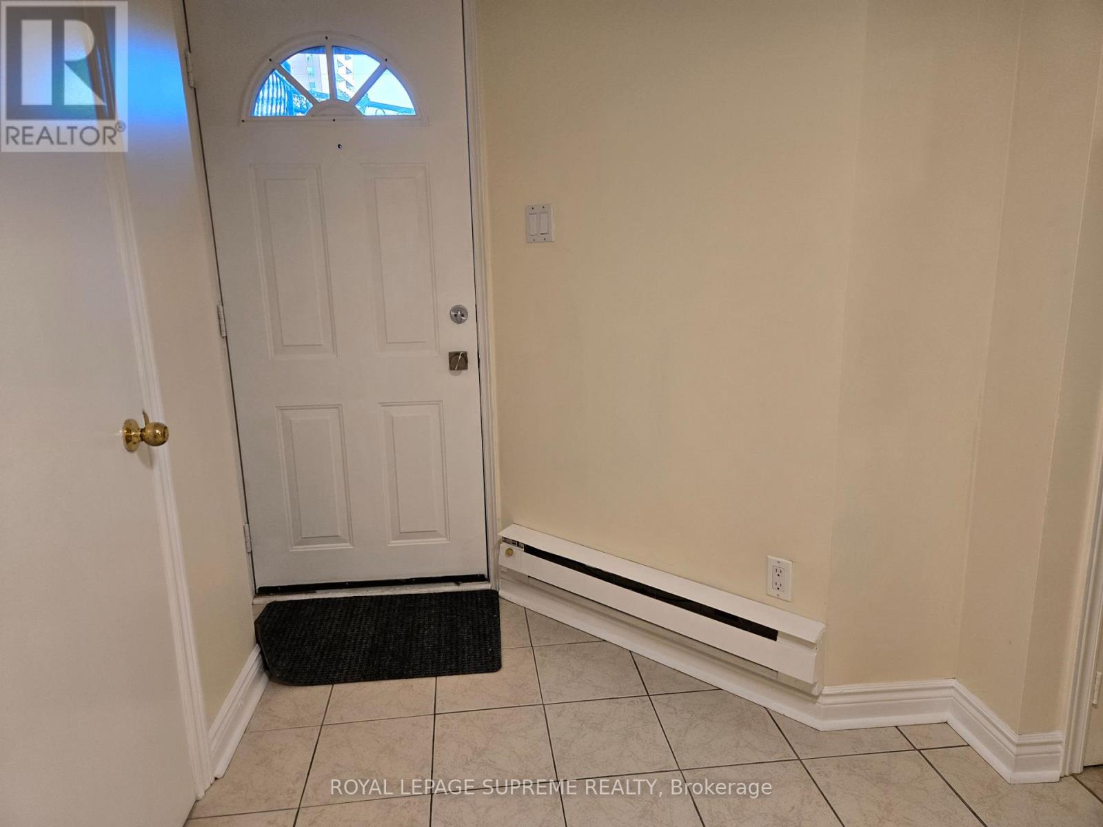 Basement - 20 Edna Avenue, Toronto, Ontario  M6P 1B8 - Photo 5 - W13611772
