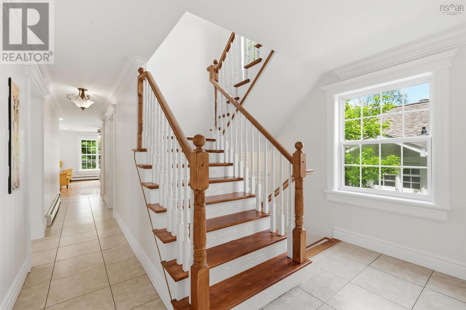 5743 Southwood Drive, Halifax, Nova Scotia  B3H 1E6 - Photo 12 - 202616001