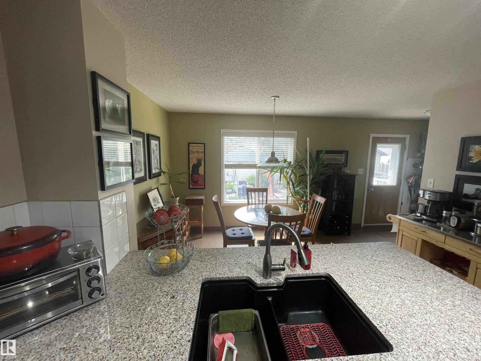 9815 104 Av, Morinville, Alberta  T8R 0C2 - Photo 5 - E4500973