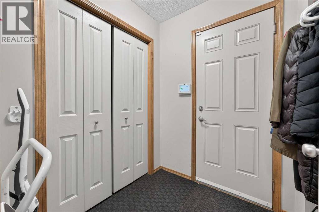 60 Tuscany Ridge Crescent Nw, Calgary, Alberta  T3L 3C7 - Photo 23 - A2321375
