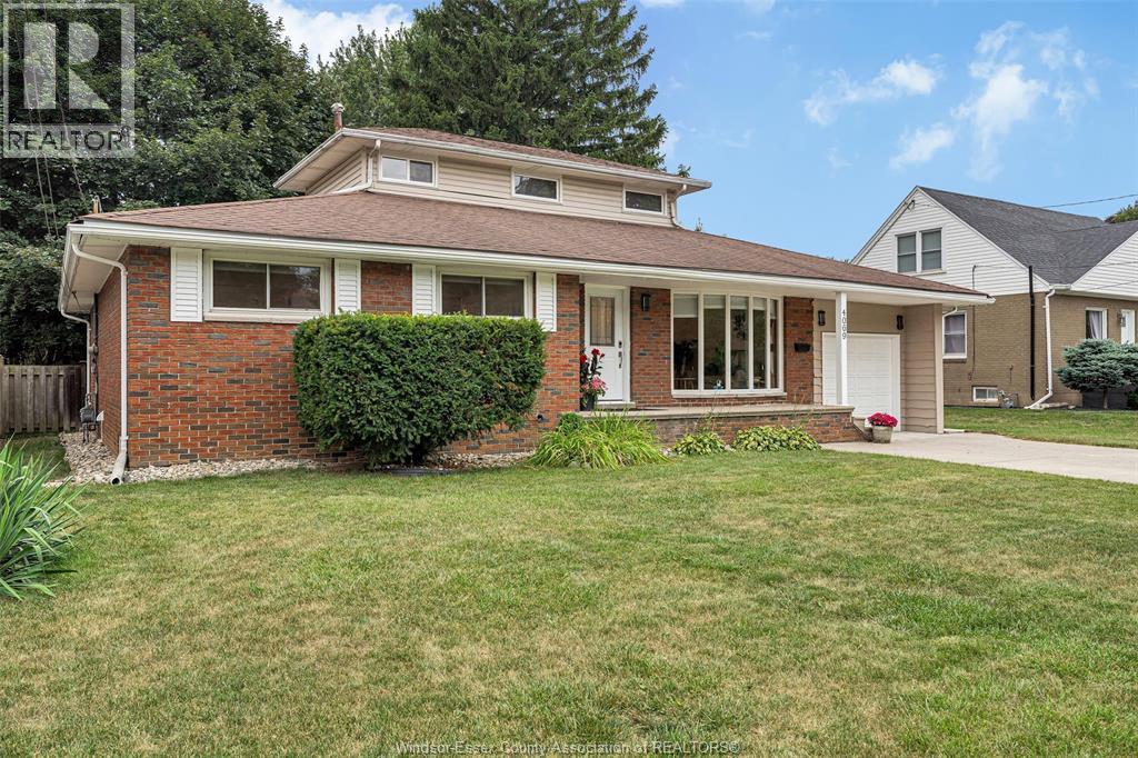 4069 Roseland Drive West, Windsor, Ontario  N9G 1Z7 - Photo 2 - 26018125