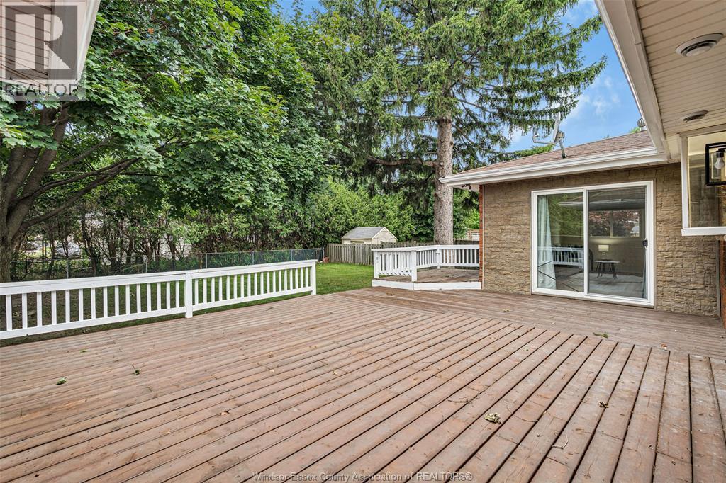 4069 Roseland Drive West, Windsor, Ontario  N9G 1Z7 - Photo 31 - 26018125