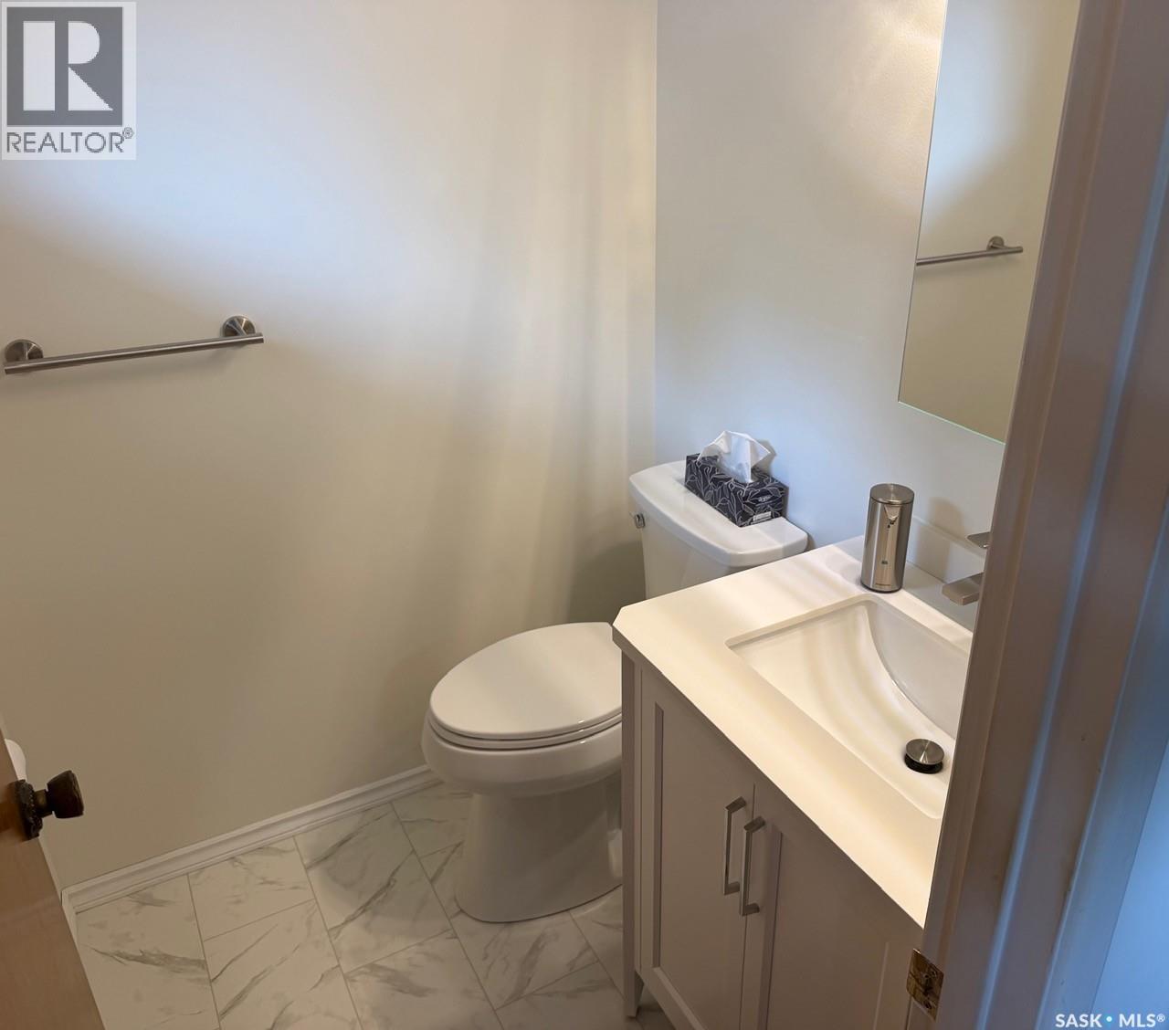 107 Merlin Crescent, Regina, Saskatchewan  S4R 3E6 - Photo 8 - SK043839