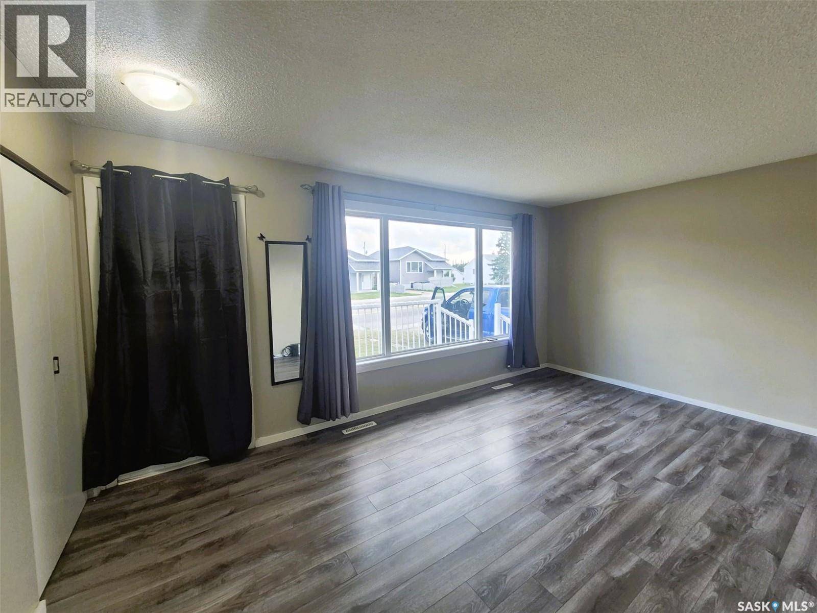 161 Darlington Street E, Yorkton, Saskatchewan  S3N 0E1 - Photo 6 - SK043728