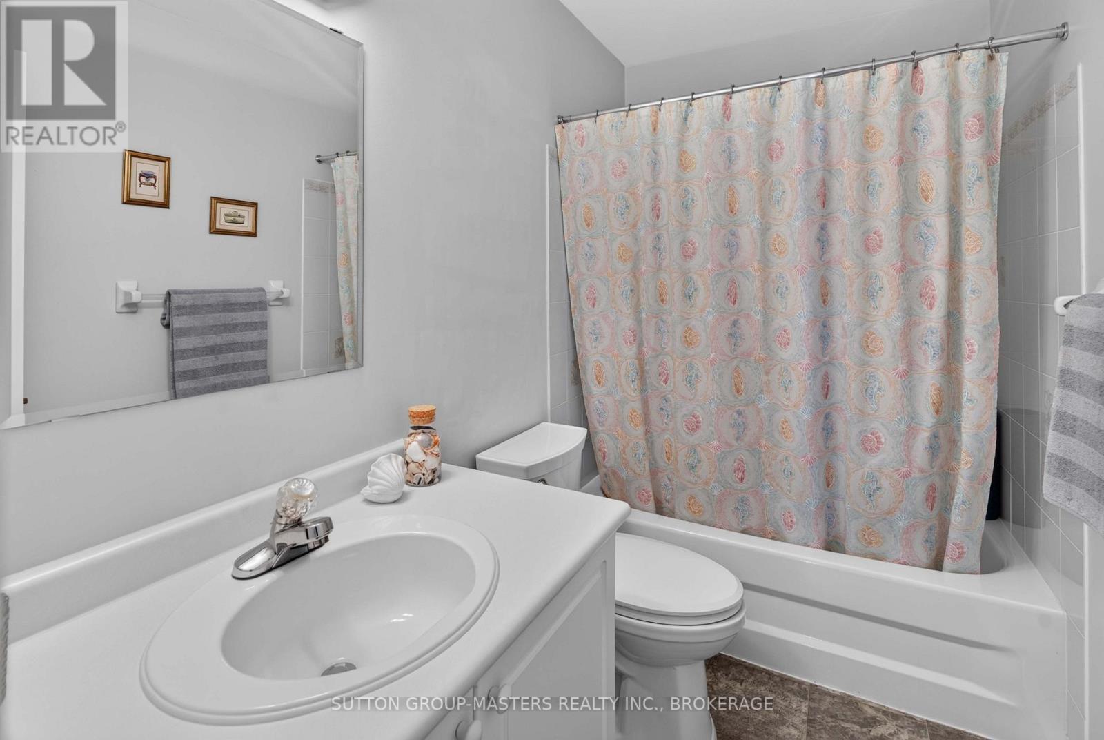 Country Cl - 80 Abbey Dawn Drive, Loyalist, Ontario  K0H 1G0 - Photo 22 - X13612010