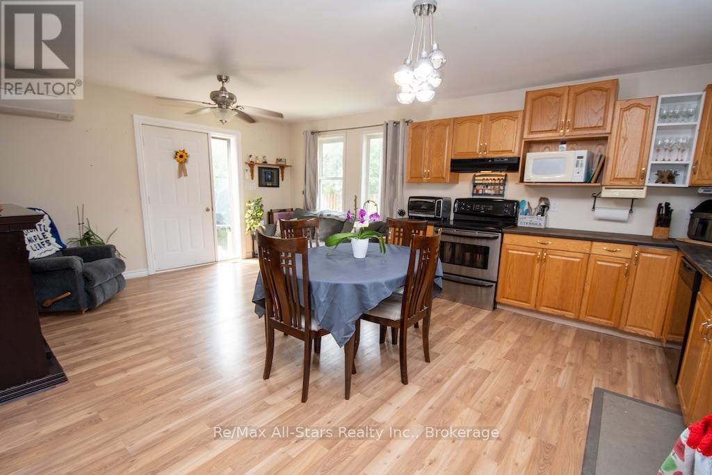 59 George Street W, Kawartha Lakes, Ontario  K9V 2P2 - Photo 14 - X13611970