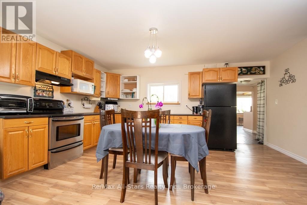 59 George Street W, Kawartha Lakes, Ontario  K9V 2P2 - Photo 15 - X13611970