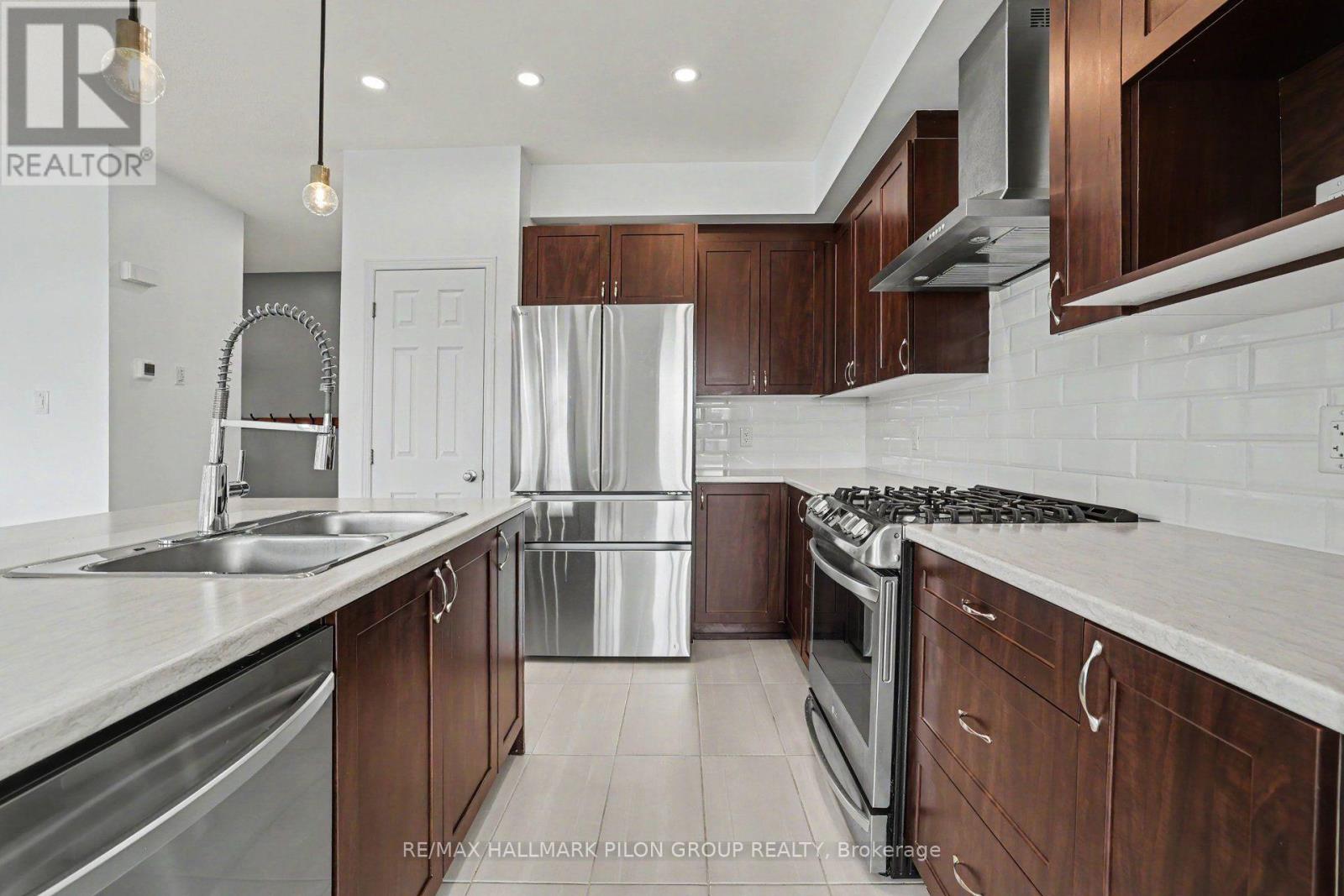 38 Riddell Street, Carleton Place, Ontario  K7C 0J4 - Photo 8 - X13611812