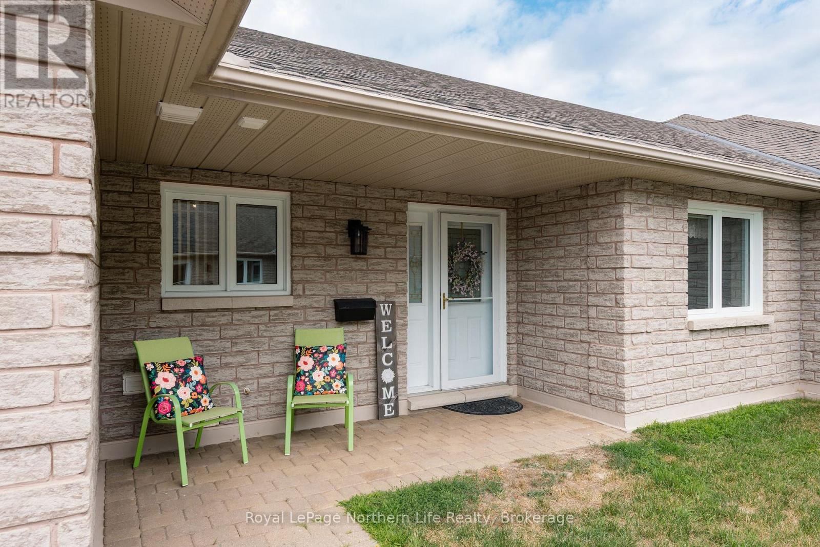 10 - 582 Lakeshore Drive, North Bay (Ferris), Ontario  P1A 2E6 - Photo 2 - X13611810