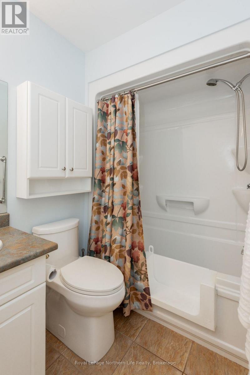10 - 582 Lakeshore Drive, North Bay (Ferris), Ontario  P1A 2E6 - Photo 6 - X13611810
