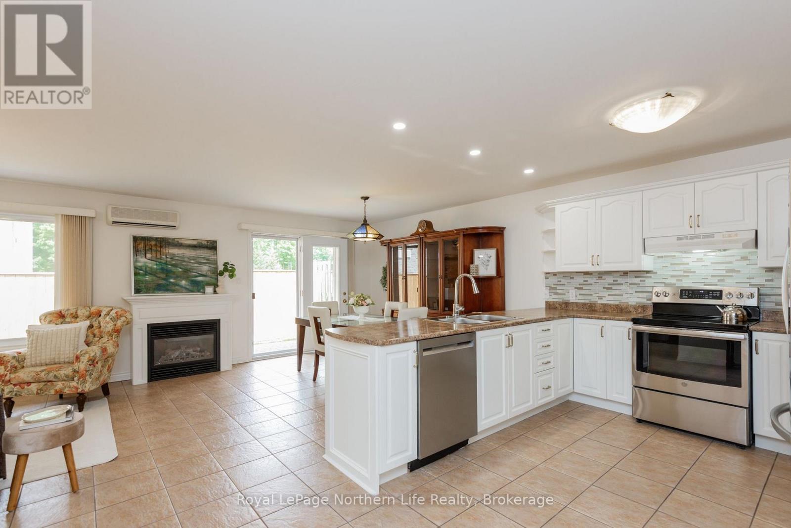 10 - 582 Lakeshore Drive, North Bay (Ferris), Ontario  P1A 2E6 - Photo 8 - X13611810