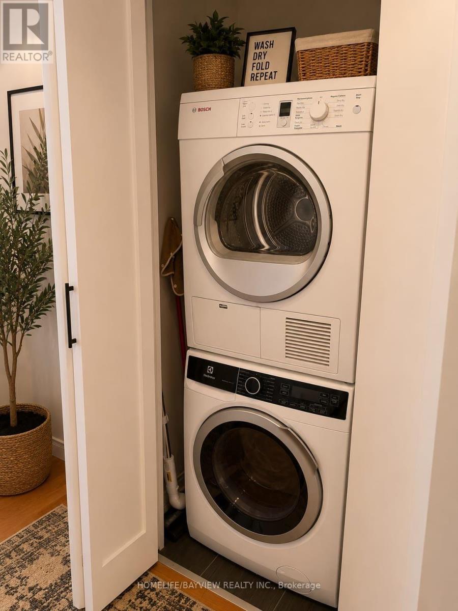 1607 - 111 Elizabeth Street, Toronto, Ontario  M5G 1P7 - Photo 8 - C13611832