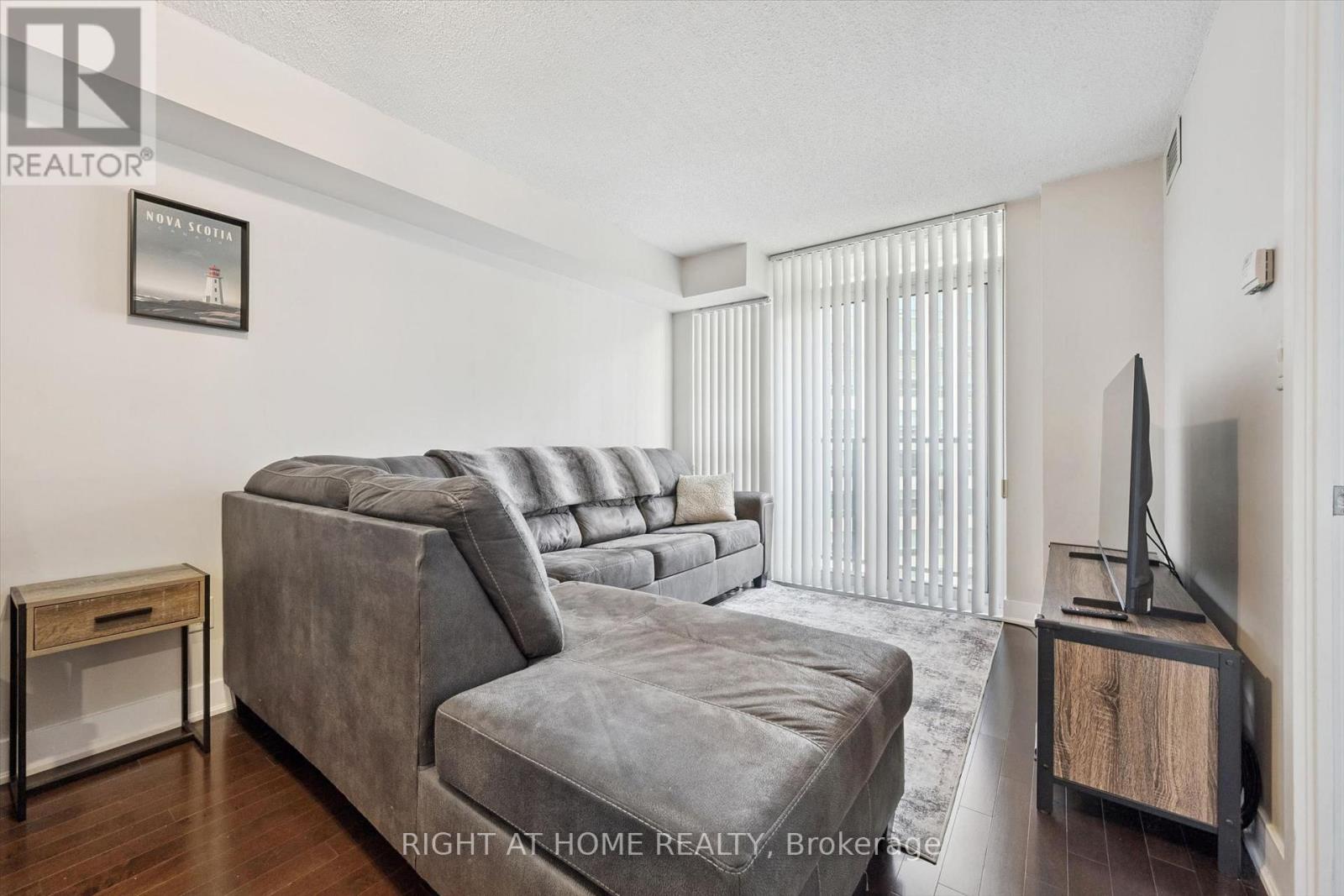1508 - 20 Blue Jays Way, Toronto, Ontario  M5V 3W6 - Photo 10 - C13611852