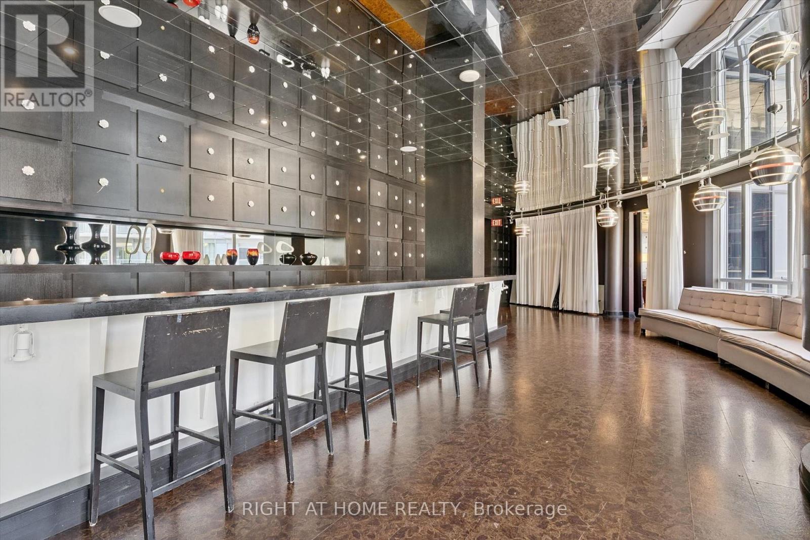 1508 - 20 Blue Jays Way, Toronto, Ontario  M5V 3W6 - Photo 23 - C13611852