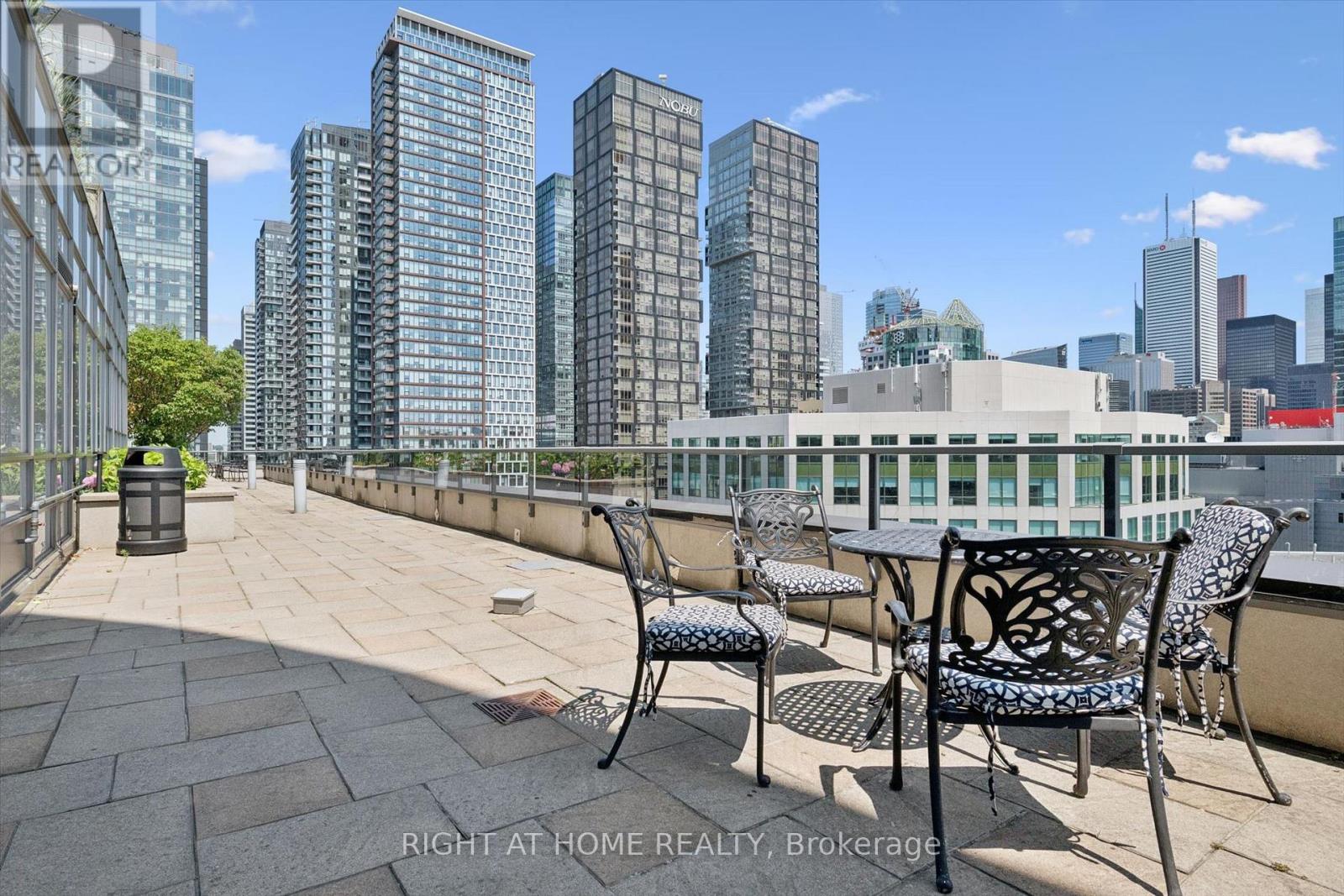 1508 - 20 Blue Jays Way, Toronto, Ontario  M5V 3W6 - Photo 28 - C13611852