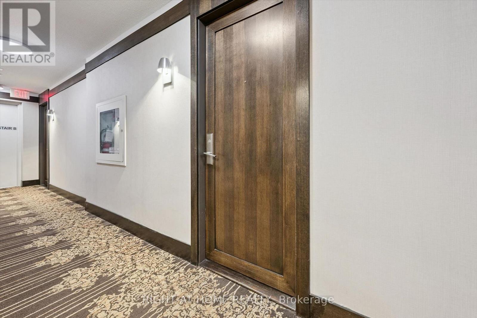 1508 - 20 Blue Jays Way, Toronto, Ontario  M5V 3W6 - Photo 5 - C13611852