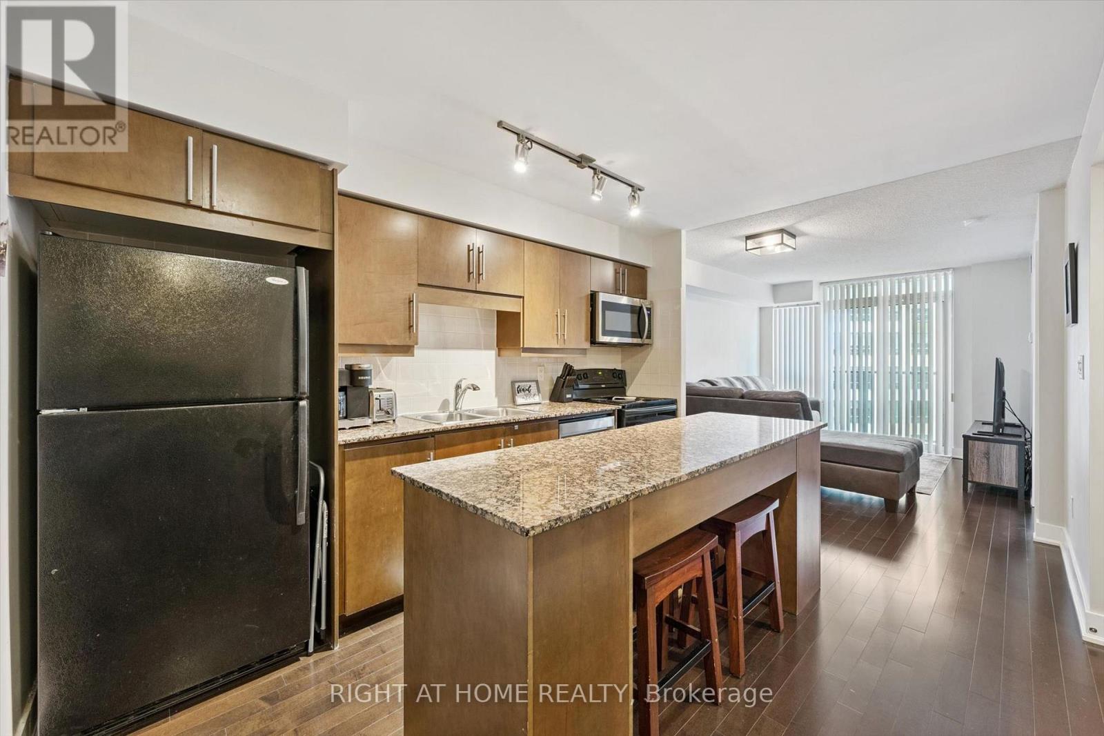 1508 - 20 Blue Jays Way, Toronto, Ontario  M5V 3W6 - Photo 6 - C13611852