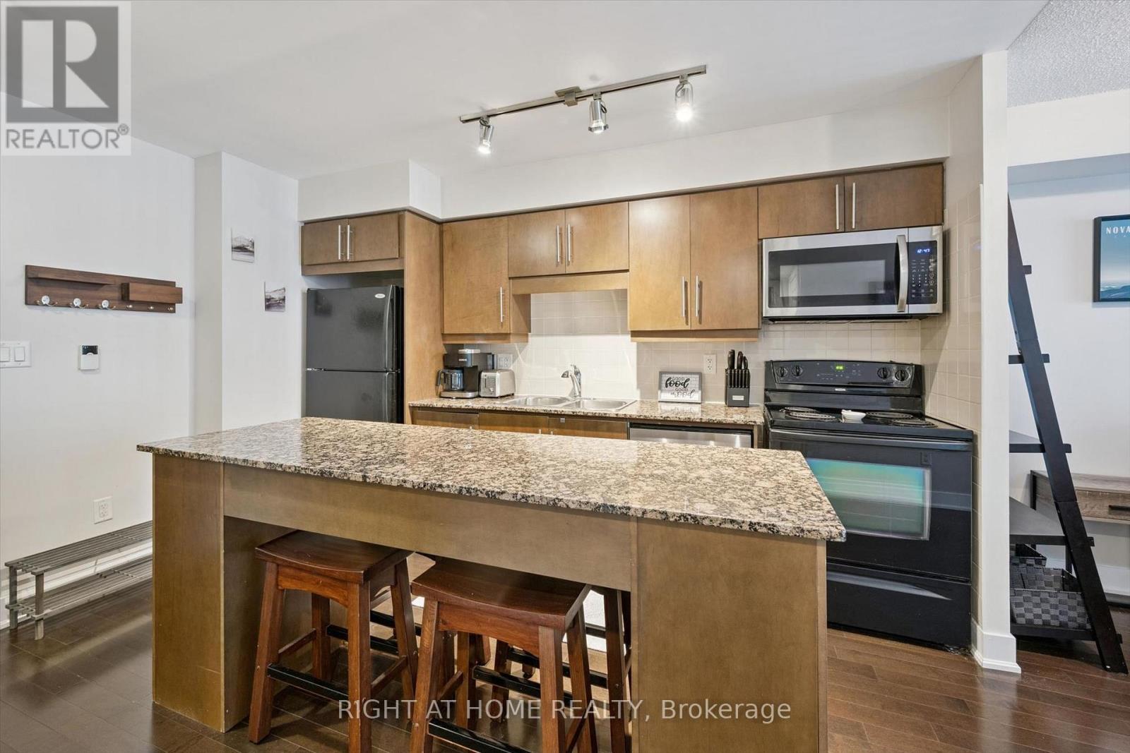 1508 - 20 Blue Jays Way, Toronto, Ontario  M5V 3W6 - Photo 7 - C13611852