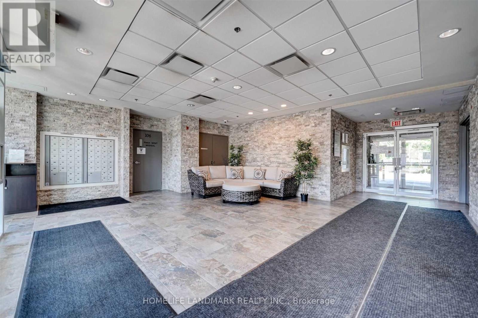 305 - 222 Finch Avenue W, Toronto, Ontario  M2R 1M6 - Photo 4 - C13612038