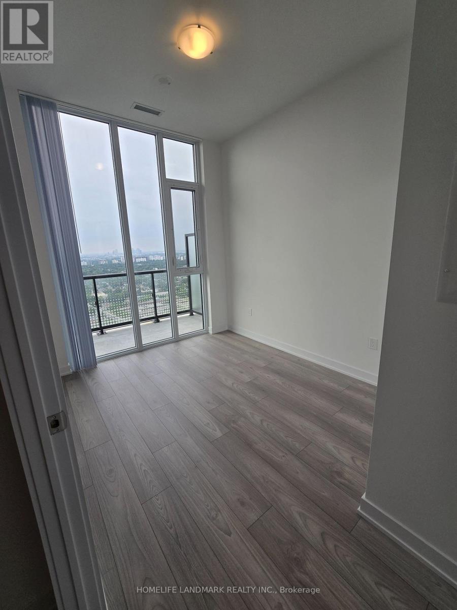 5858 Yonge Street, Toronto, Ontario  M2M 0C6 - Photo 6 - C13612056