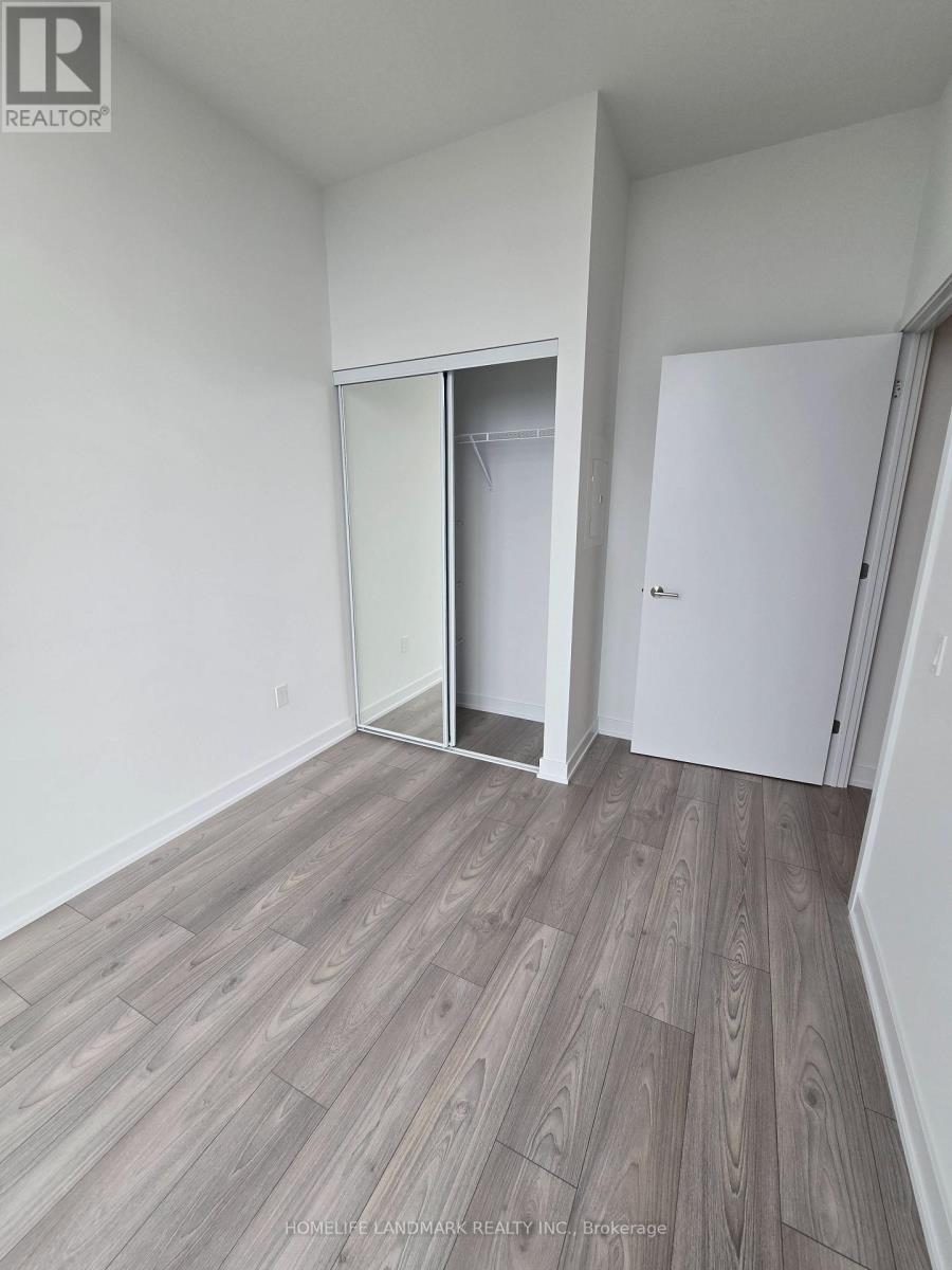5858 Yonge Street, Toronto, Ontario  M2M 0C6 - Photo 7 - C13612056