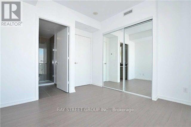 2611 - 101 Peter Street, Toronto, Ontario  M5V 0G6 - Photo 11 - C13612090