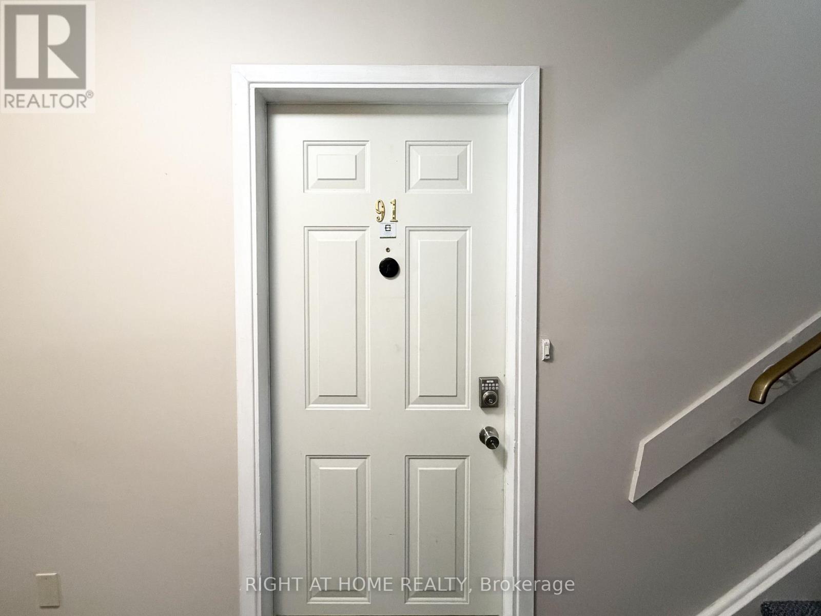 91 - 1010 Glen Street, Oshawa, Ontario  L1J 6J2 - Photo 3 - E13612034