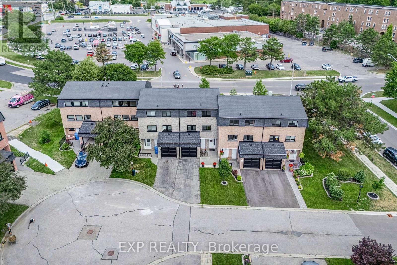 6 Poplar Crescent, Aurora, Ontario  L4G 3M4 - Photo 2 - N13611808