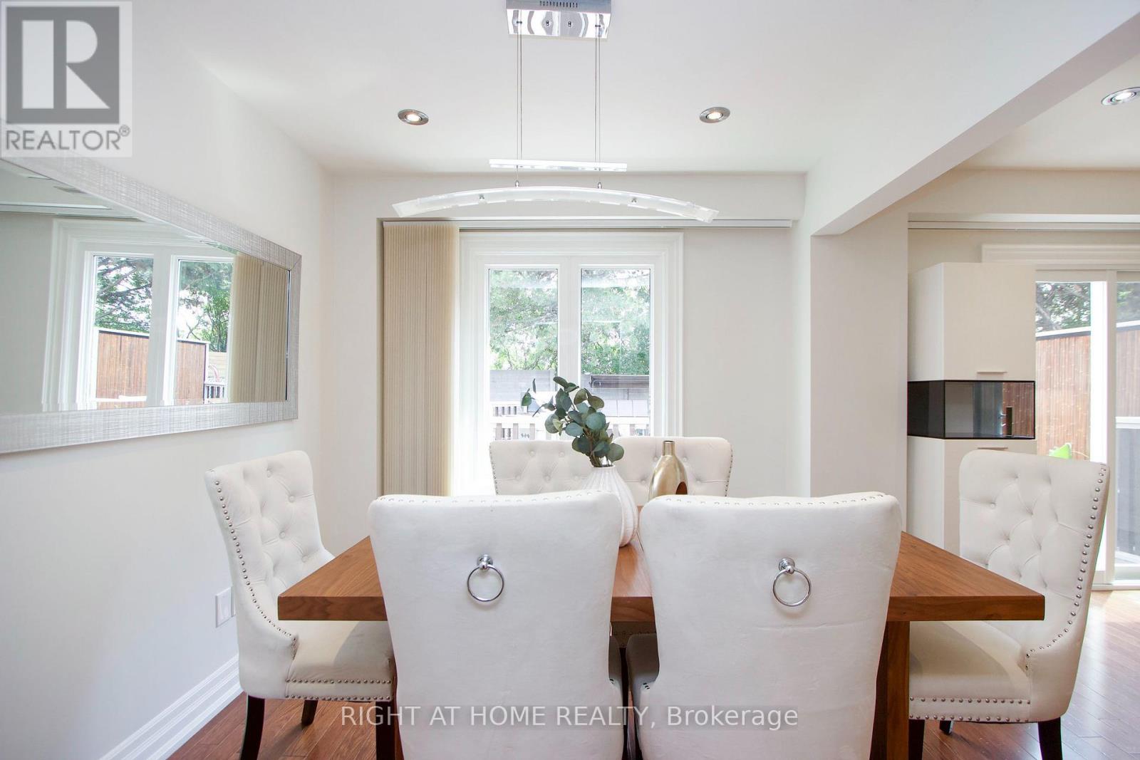 137 Joanna Crescent, Vaughan (Crestwood-Springfarm-Yorkhill), Ontario  L4J 5G3 - Photo 16 - N13611916