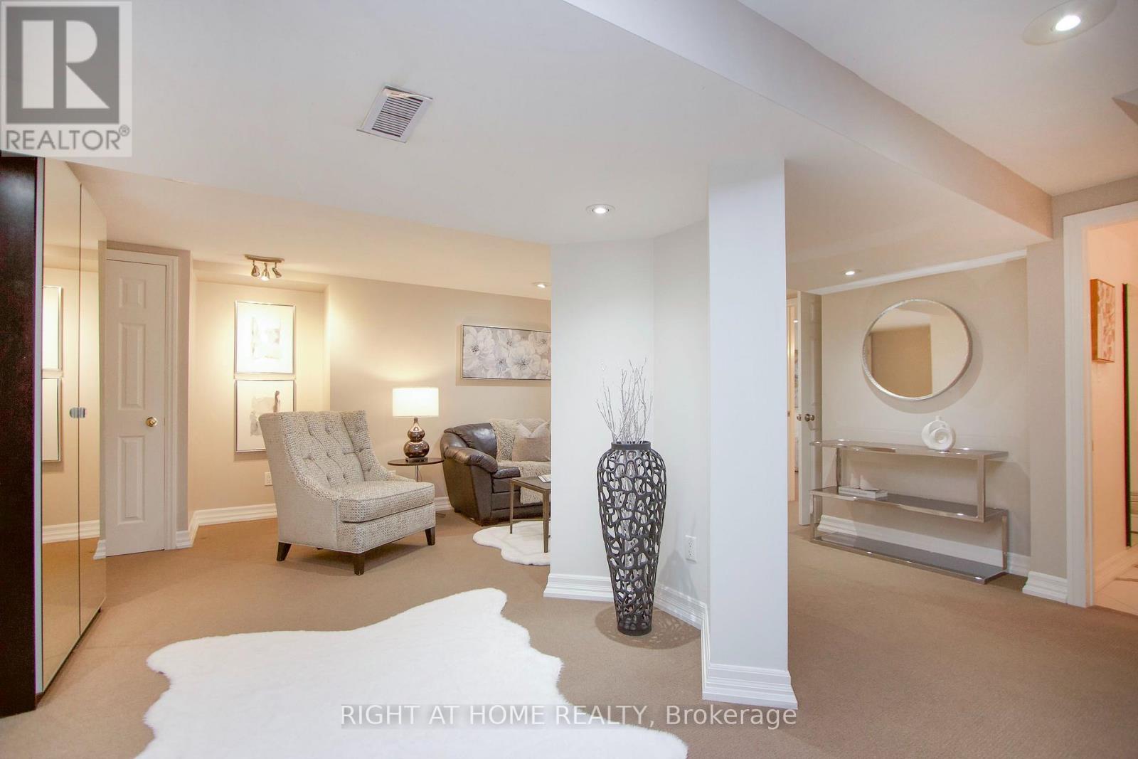 137 Joanna Crescent, Vaughan (Crestwood-Springfarm-Yorkhill), Ontario  L4J 5G3 - Photo 34 - N13611916