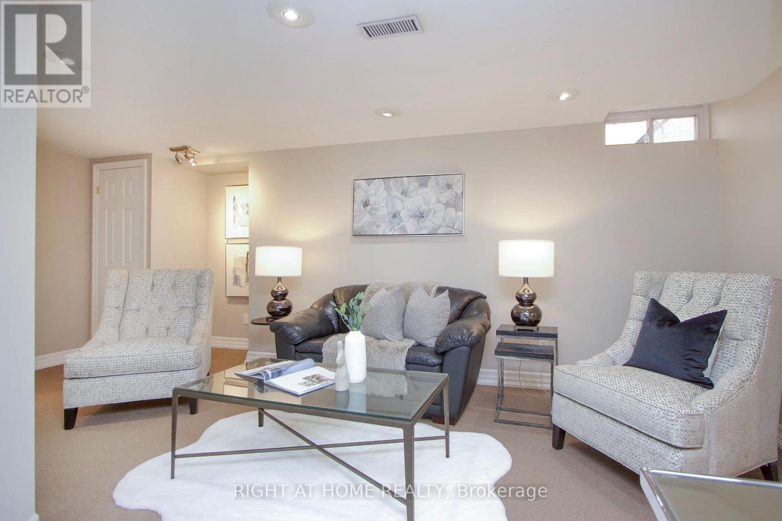 137 Joanna Crescent, Vaughan (Crestwood-Springfarm-Yorkhill), Ontario  L4J 5G3 - Photo 37 - N13611916