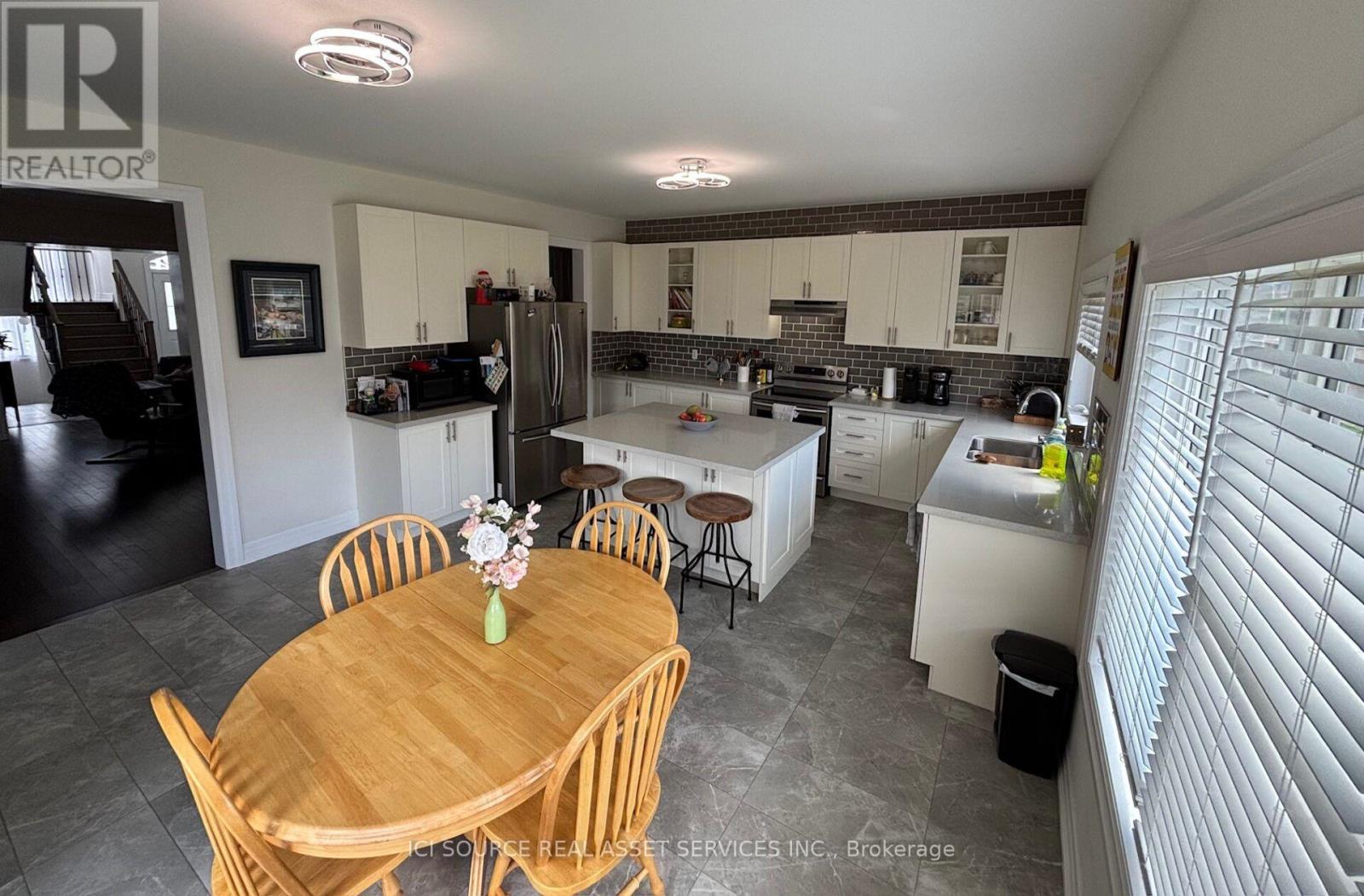 1011 Wickham Road, Innisfil, Ontario  L9S 0N5 - Photo 6 - N13612064